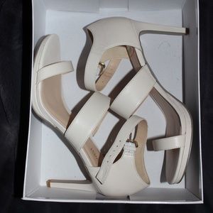 Nine West Off White Heels